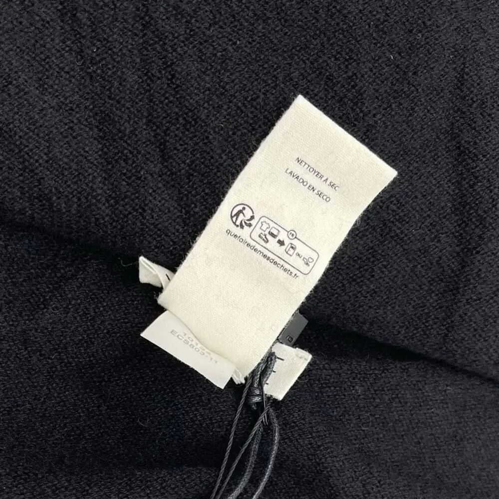 Eterne | NWT Luca Cashmere Scarf in Black 67.5in x 18.5in - Picture 8 of 8